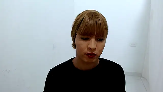 estefania224 webcam