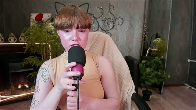 DreamyLuna webcam