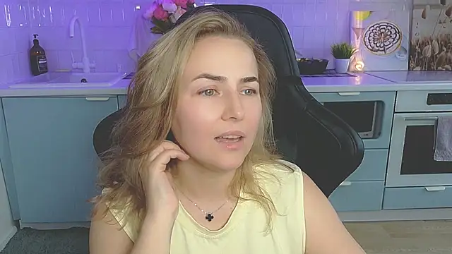 Mira_Mermayd webcam