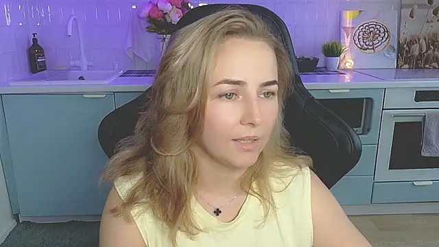 mira_mermayd - Mira_Mermayd's free webcam - UK Sex Cams
