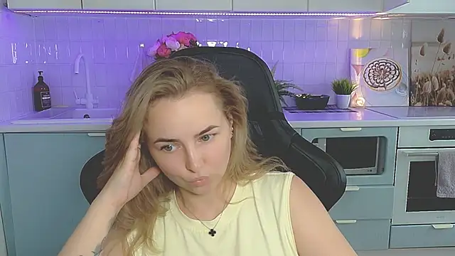 Mira_Mermayd webcam