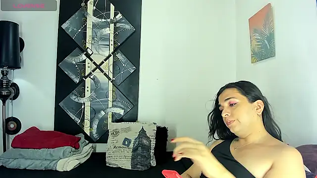 SARAMISHA webcam