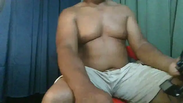 bigblackcock75 webcam