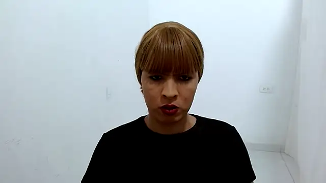 estefania224 webcam