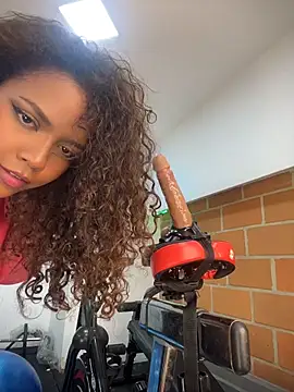CurlyOopsieXXX