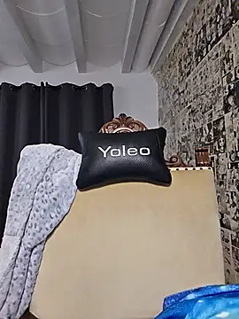 kylie_blck (F young) - Countdown+ShowTits+Tonge+1SurpriseVideo