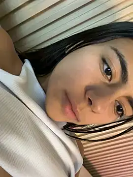 Lilybeeth Live Web Cam Show