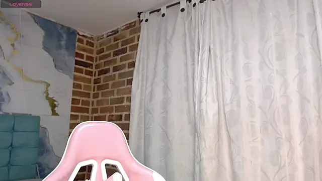 ailyngg - Ailyngg's free webcam - UK Sex Cams
