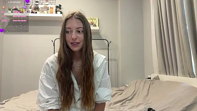 selena_favn interactive POV cam