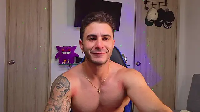 Latino_stud4u webcam