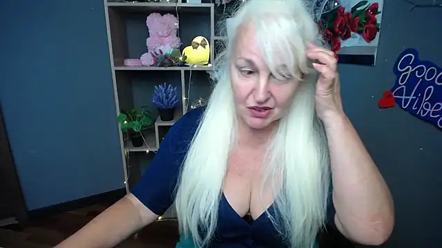 BlondyLeeBest live cam on StripChat