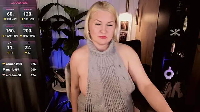 YolandaKiss webcam