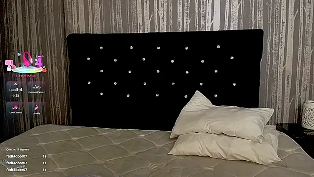 Alicee_Moonn webcam