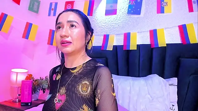 VictoriaRouge_ webcam