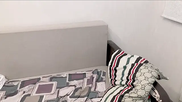 MinniMaksy webcam