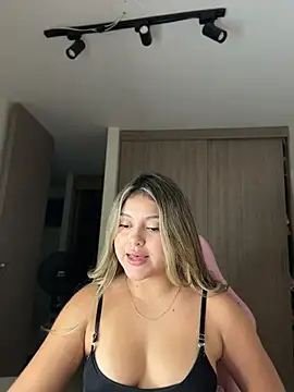 lunablossom_ webcam