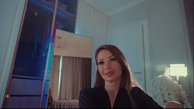 MilaDYstarlight webcam