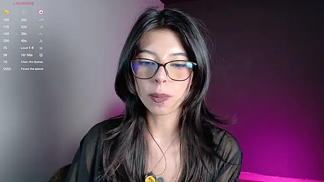 NanakoDollx webcam