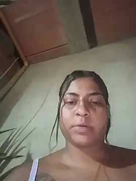 Giselabrunette25 webcam