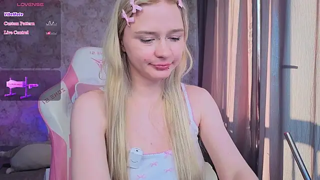 Milia_Parker Live Web Cam Show