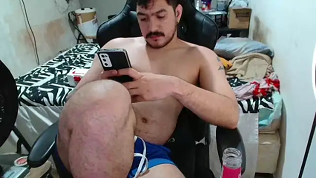 Leonino231 webcam