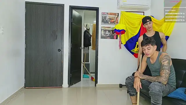 Voyeurism_guyss webcam