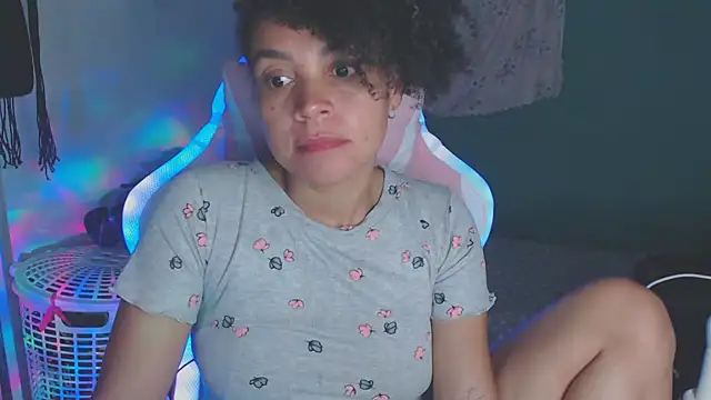 shayna_cute webcam