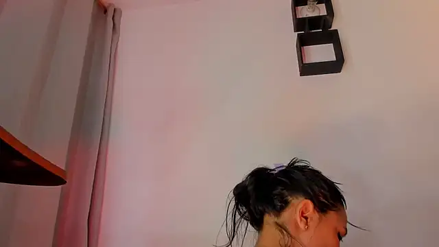 Nanny_11 webcam