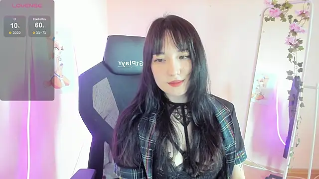 AliceeinWonderlanddd webcam