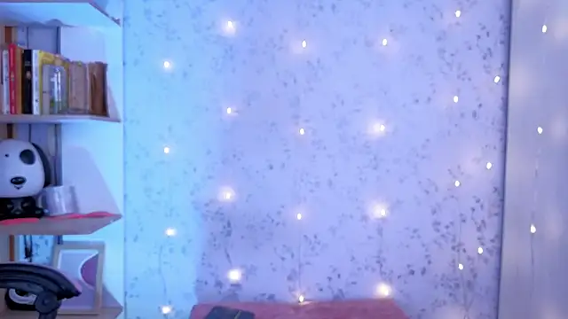 _Alexaavandercloude webcam
