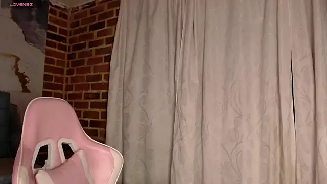 ailyngg webcam