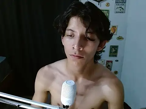 VAZAK live cam on StripChat