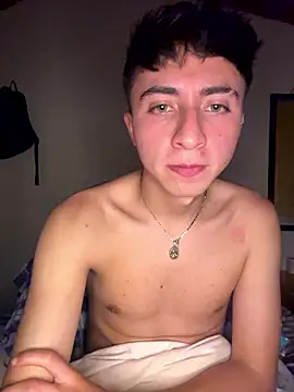 CamiRojas_boy webcam