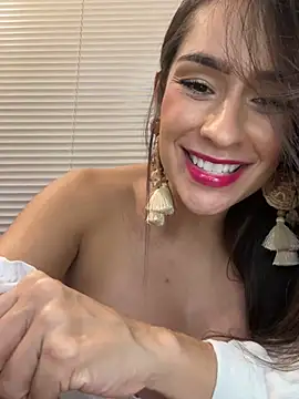 Mau_White Live Web Cam Show