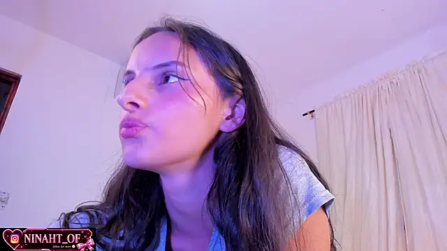 ninaht webcam