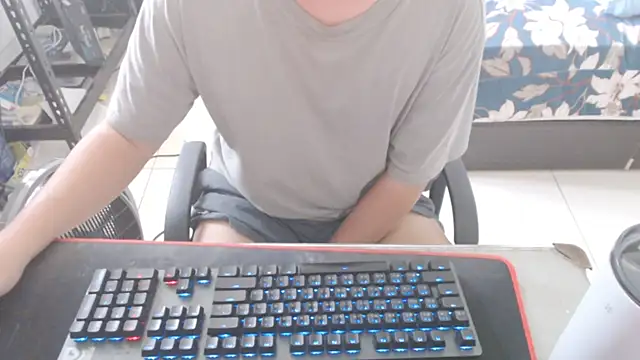 qazwsx_cam4 webcam