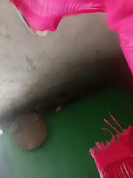 Manavi_x webcam