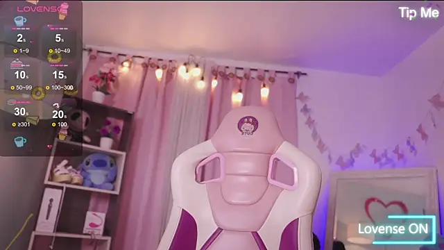 nahomy_2308 webcam