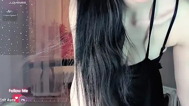 noomi-1111 webcam