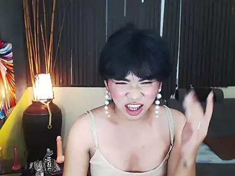 Foxybitch_megan webcam