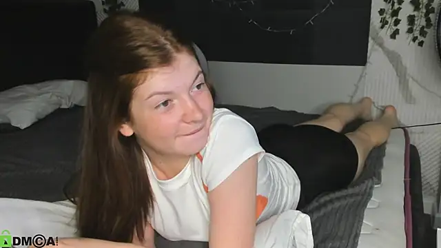 Nika_Jonson webcam