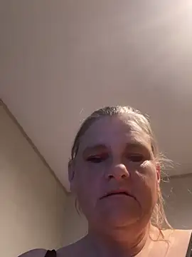 roxie6989 (F mature) - 1162