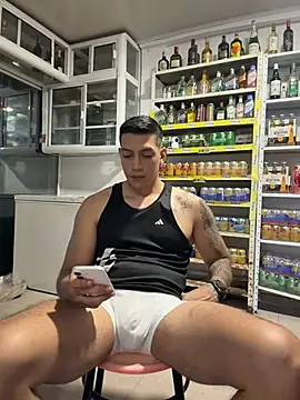 OliverWest04 webcam