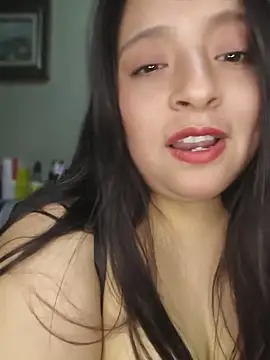 Gatitadiablita35 webcam