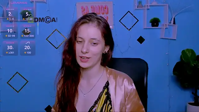 nami_glow webcam