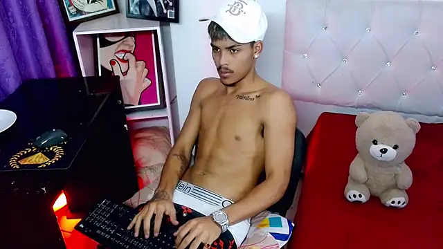 Angel_foxc13 webcam