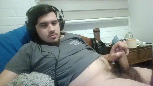 hung_weeb webcam