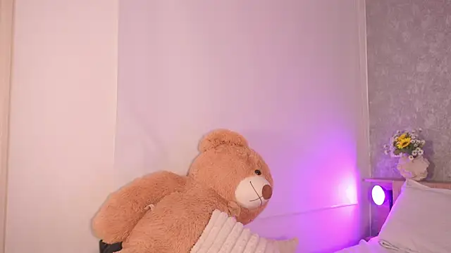 LillyThompson webcam