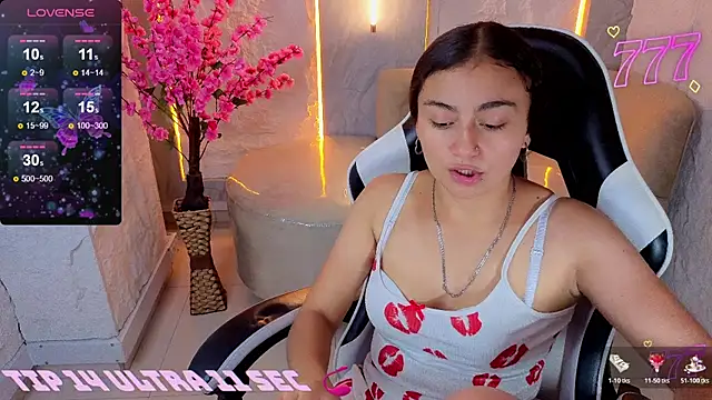 Sweet_Morita_Tx facesitting two way video chat