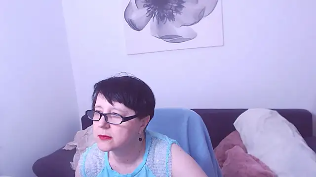 ChristaRose big booty mature cam